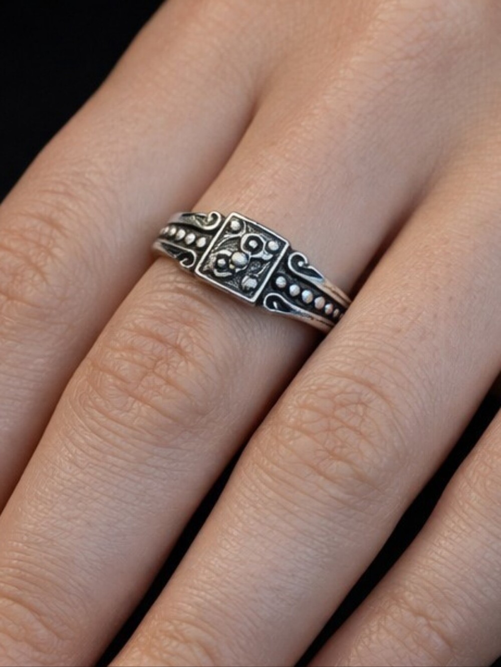 NWT Sterling Silver Flower with Scroll and Dots Ring Size 6.5